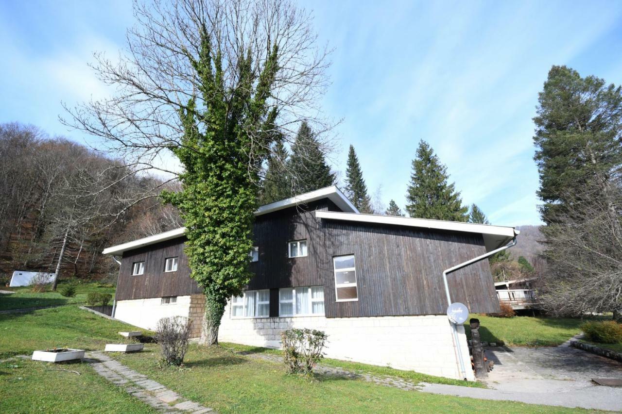 Np Sutjeska Paviljon A Otel Tjentiste Dış mekan fotoğraf