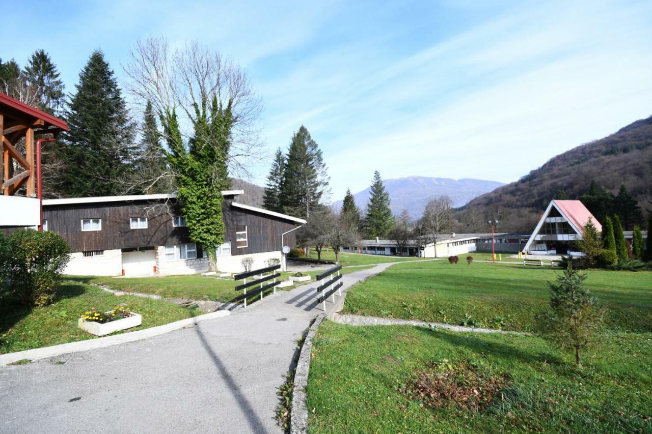 Np Sutjeska Paviljon A Otel Tjentiste Dış mekan fotoğraf